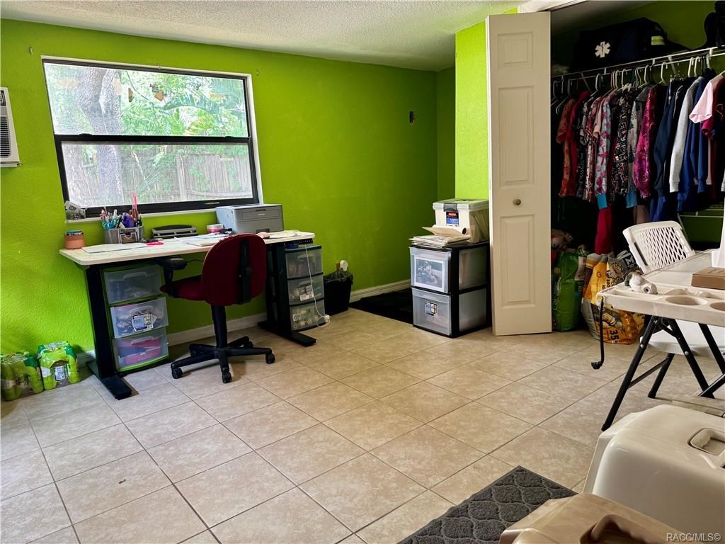 this used to be a laundry room but was made into bedroom/office